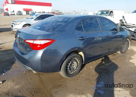 2015 Toyota Corolla Le z USA, uszkodzony, nr VIN 5YFBURHE4FP288590